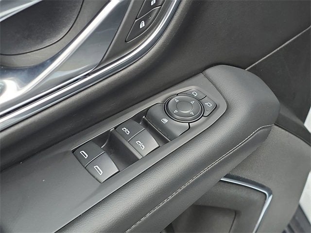 2023 GMC Yukon XL SLE