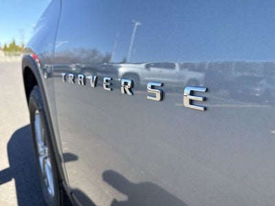 2023 Chevrolet Traverse LT Cloth