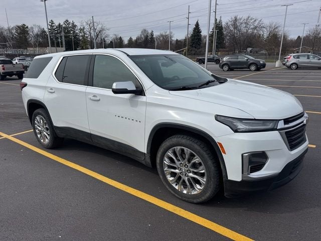 2022 Chevrolet Traverse LS