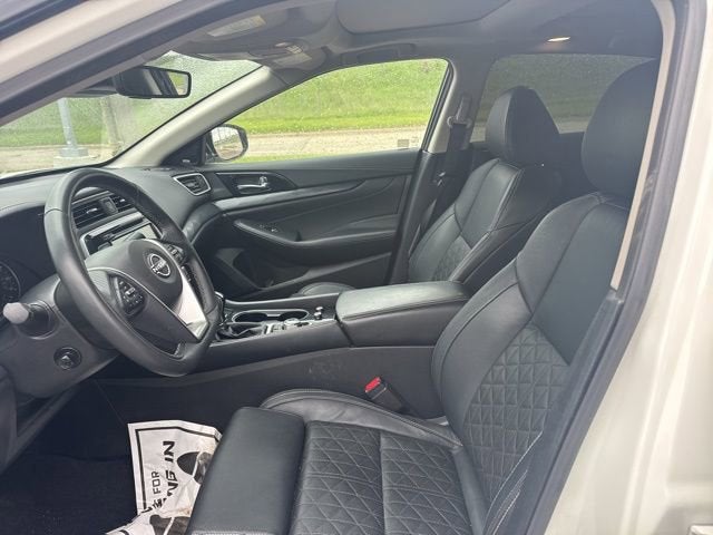2023 Nissan Maxima Platinum