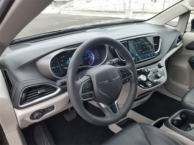 2024 Chrysler Pacifica Hybrid Select