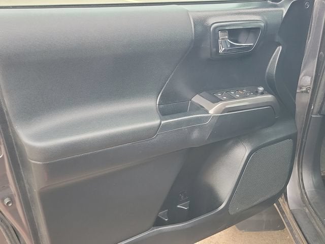 2016 Toyota Tacoma SR5
