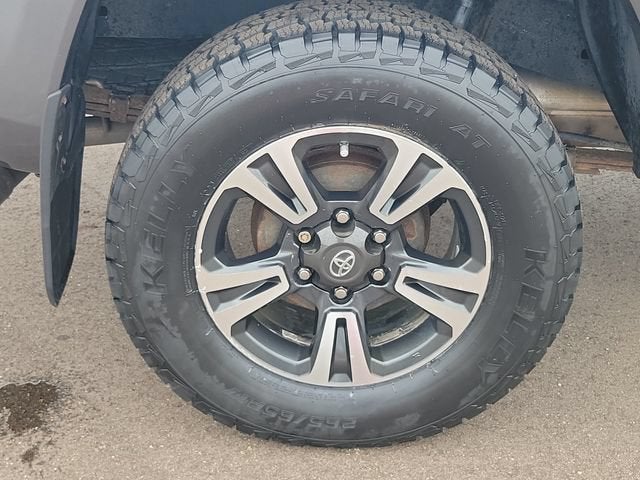 2016 Toyota Tacoma SR5