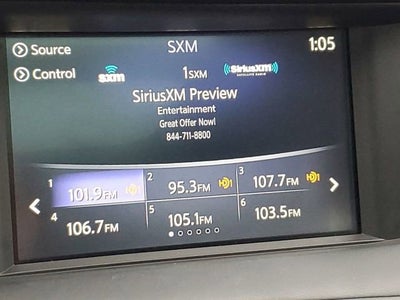 2017 INFINITI QX30 Premium