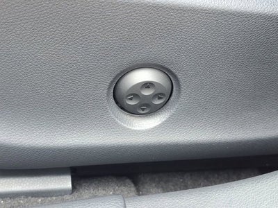 2017 INFINITI QX30 Premium