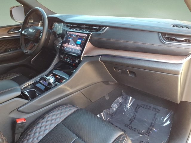 2025 Jeep Grand Cherokee L Summit 4x4
