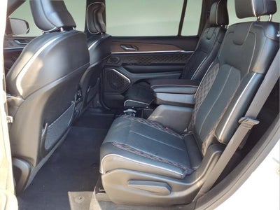 2025 Jeep Grand Cherokee L Summit 4x4