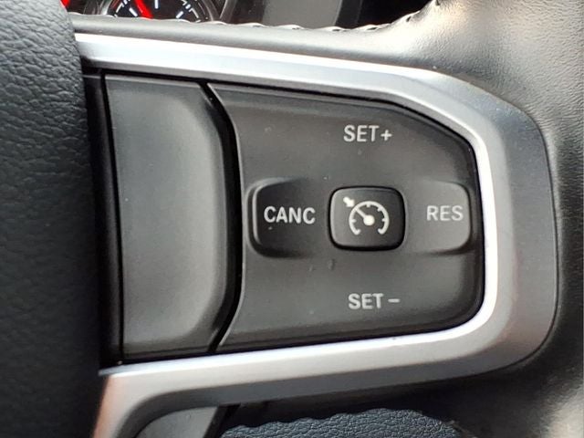 2022 RAM 1500 Big Horn Crew Cab 4x4 5'7" Box