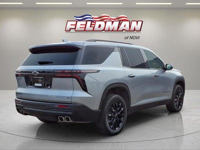 2024 Chevrolet Traverse LT