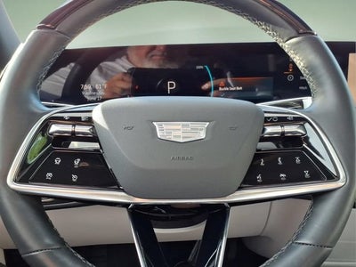 2024 Cadillac LYRIQ Luxury 2