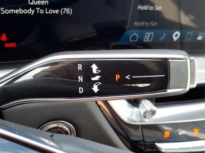 2024 Cadillac LYRIQ Luxury 2