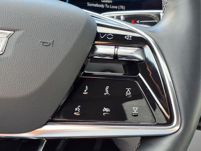 2024 Cadillac LYRIQ Luxury 2