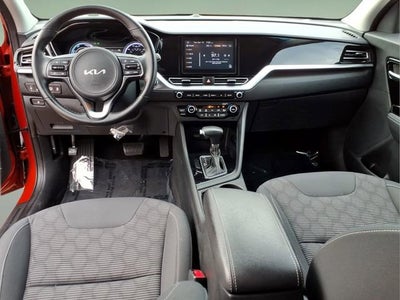 2022 Kia Niro LXS