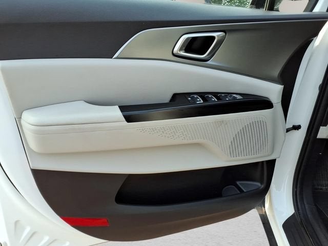 2024 Kia Carnival MPV LX Seat Package