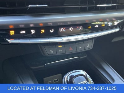 2024 Cadillac XT4 Premium Luxury