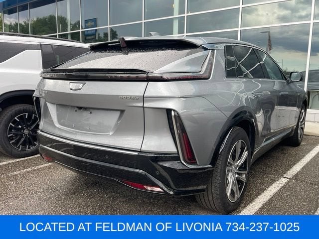 2024 Cadillac LYRIQ Luxury 1