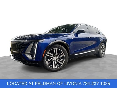 2024 Cadillac LYRIQ Luxury 2