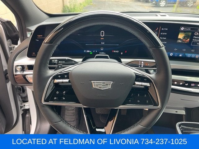 2024 Cadillac LYRIQ Luxury 2