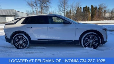 2024 Cadillac LYRIQ Luxury 2