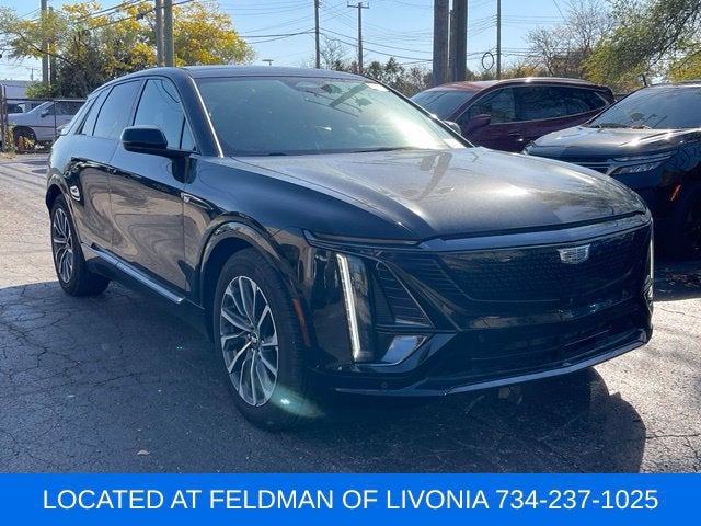 2024 Cadillac LYRIQ Sport 2