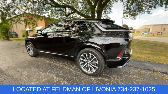 2024 Cadillac LYRIQ Sport 2