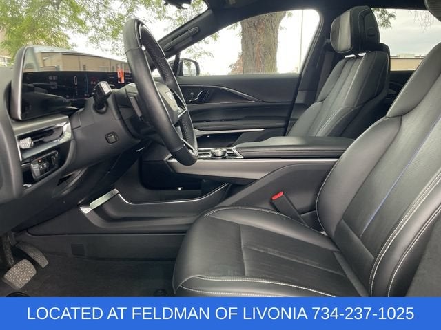 2024 Cadillac LYRIQ Sport 3