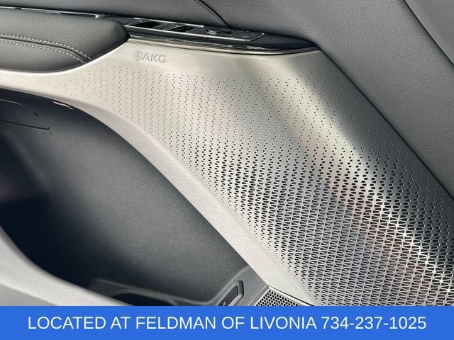 2024 Cadillac LYRIQ Sport 3