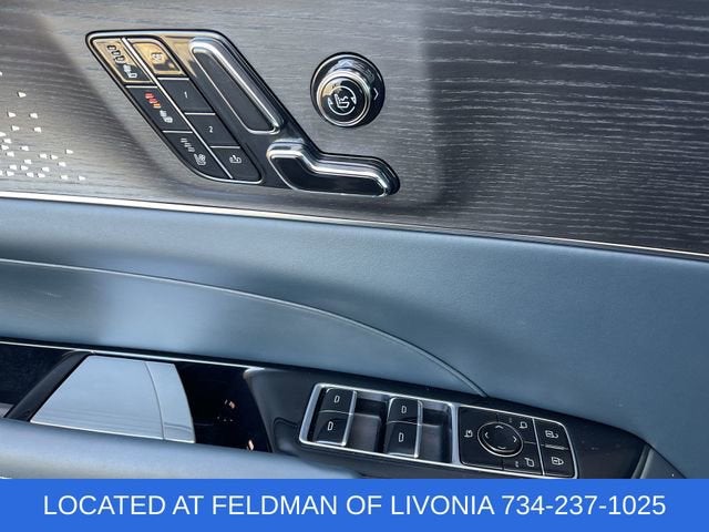 2024 Cadillac LYRIQ Sport 3