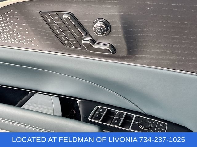 2024 Cadillac LYRIQ Sport 3