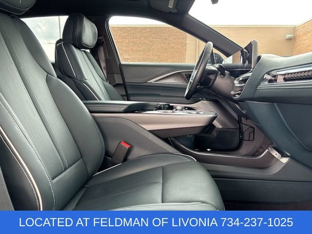 2024 Cadillac LYRIQ Sport 3