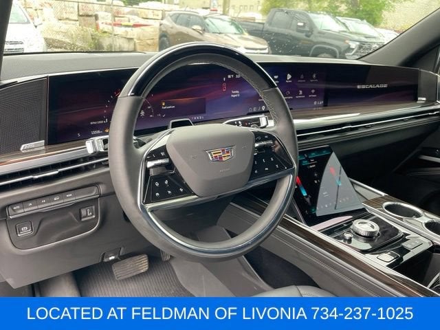 2025 Cadillac Escalade Luxury