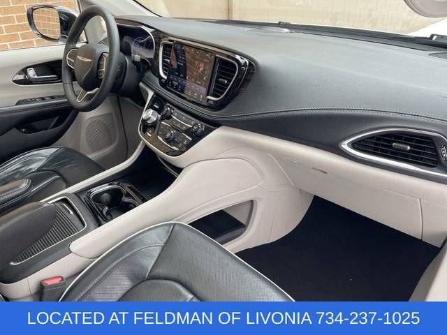 2023 Chrysler Pacifica Hybrid Limited