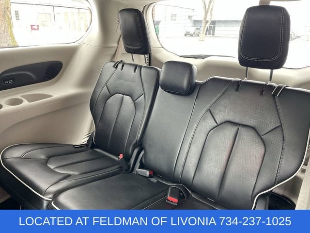 2023 Chrysler Pacifica Hybrid Limited