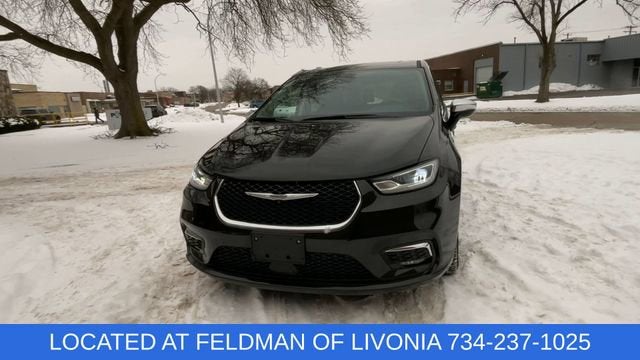 2023 Chrysler Pacifica Hybrid Limited