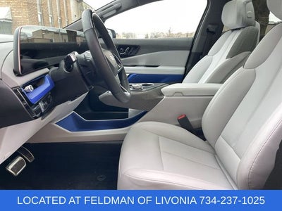 2025 Cadillac OPTIQ Luxury 1