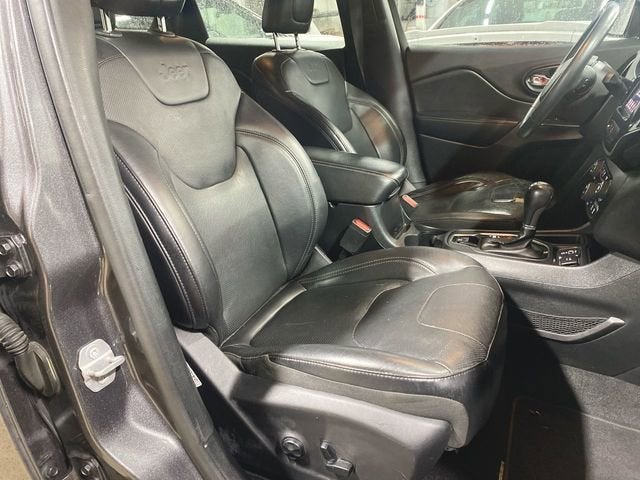 2019 Jeep Cherokee Limited FWD