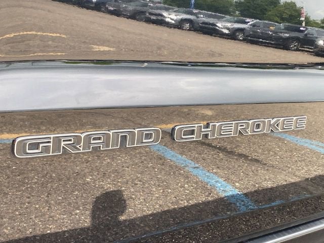 2020 Jeep Grand Cherokee Laredo E 4x2