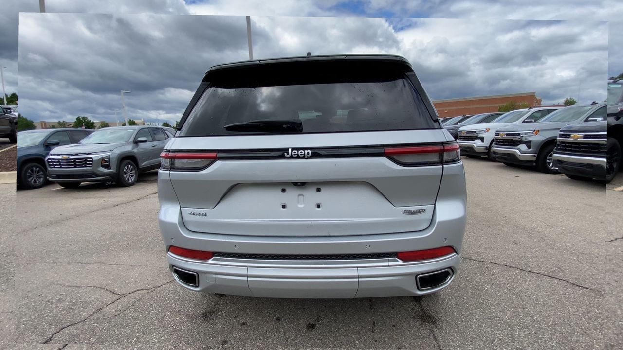 2022 Jeep Grand Cherokee Summit Reserve 4x4