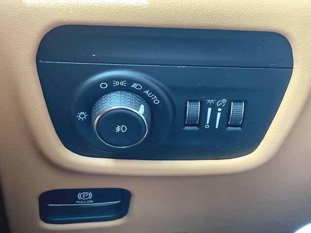 2023 Jeep Grand Cherokee Summit Reserve