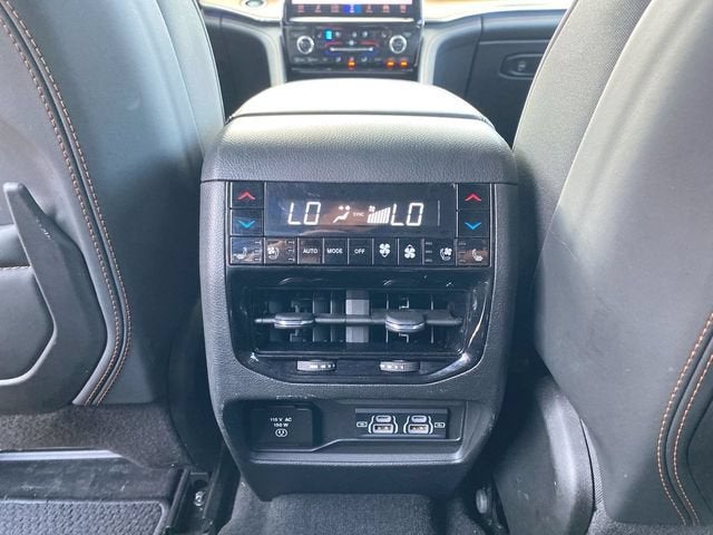 2024 Jeep Grand Cherokee L Summit Reserve 4x4