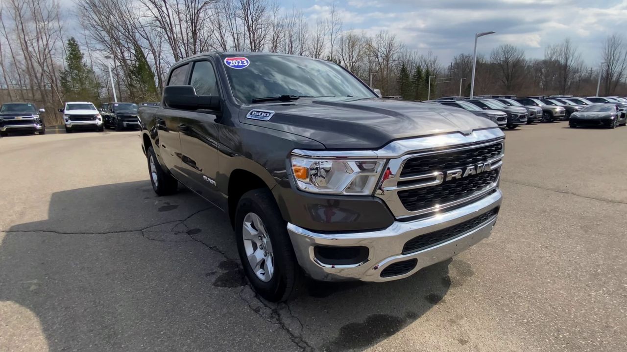 2023 RAM 1500 Big Horn Crew Cab 4x4 5'7" Box