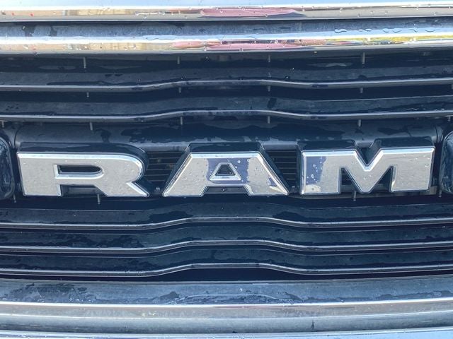 2022 RAM 1500 Big Horn Crew Cab 4x4 5'7" Box