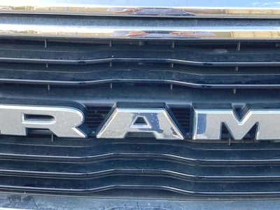 2022 RAM 1500 Big Horn Crew Cab 4x4 5'7" Box