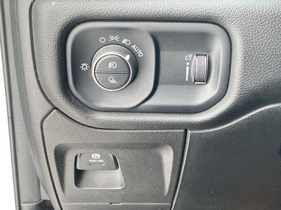 2023 RAM 1500 Big Horn Crew Cab 4x4 5'7" Box