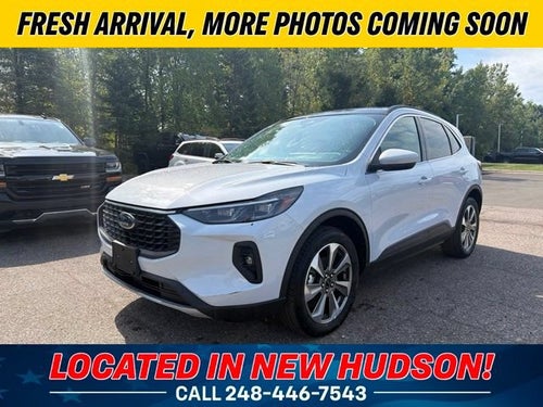 2025 Ford Escape Platinum