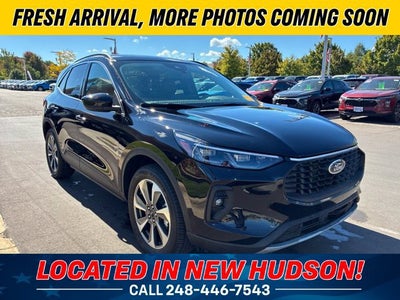 2025 Ford Escape Platinum