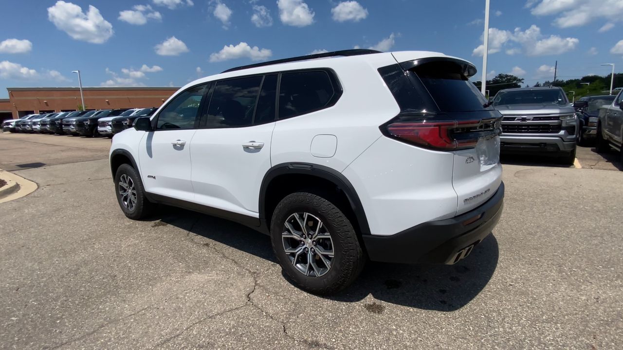 2024 GMC Acadia AT4