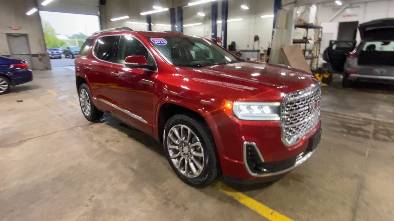2023 GMC Acadia Denali