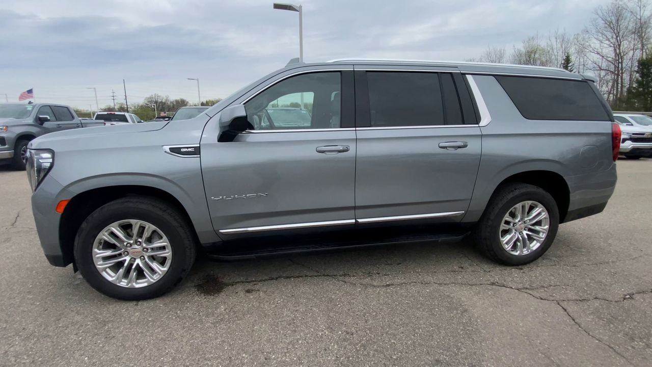 2023 GMC Yukon XL SLT