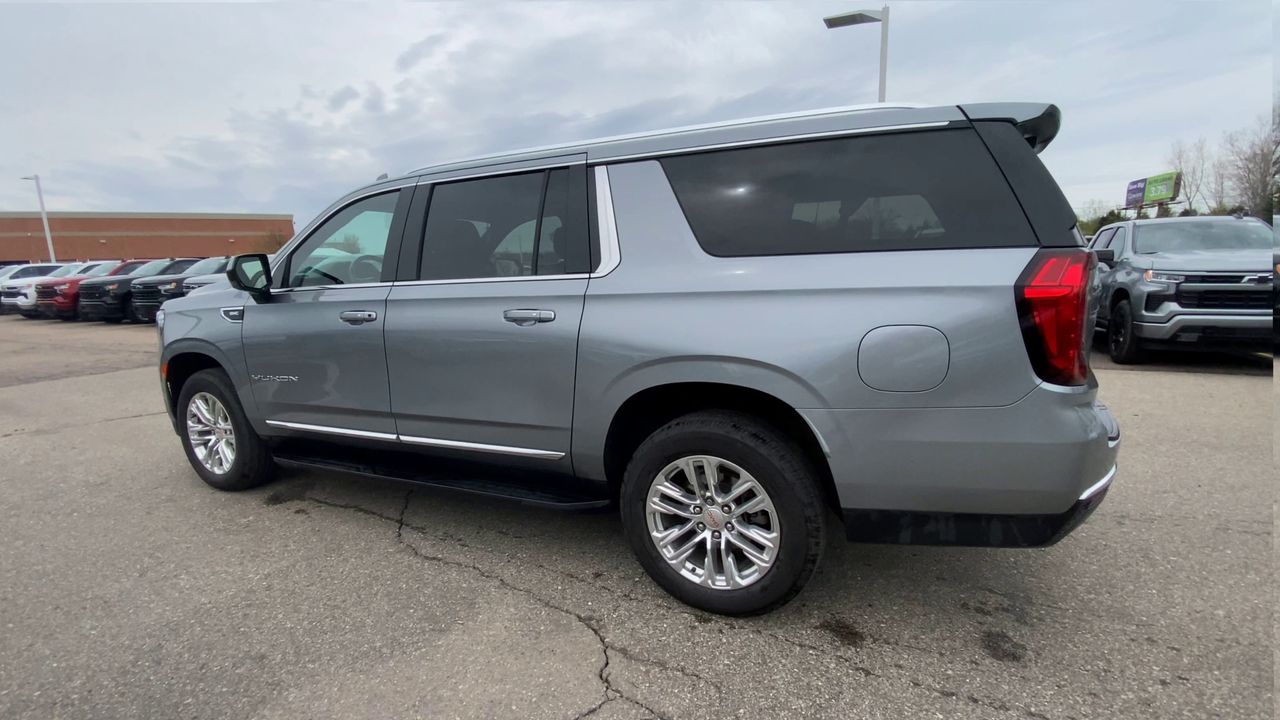 2023 GMC Yukon XL SLT